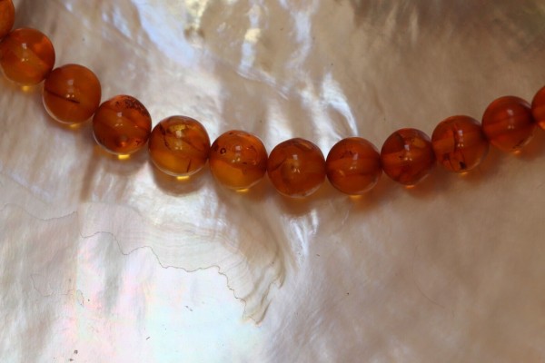 TOP Bernstein Kette - rund von 5,5 - 9 mm - Amber Chain - 48 cm - second hand !